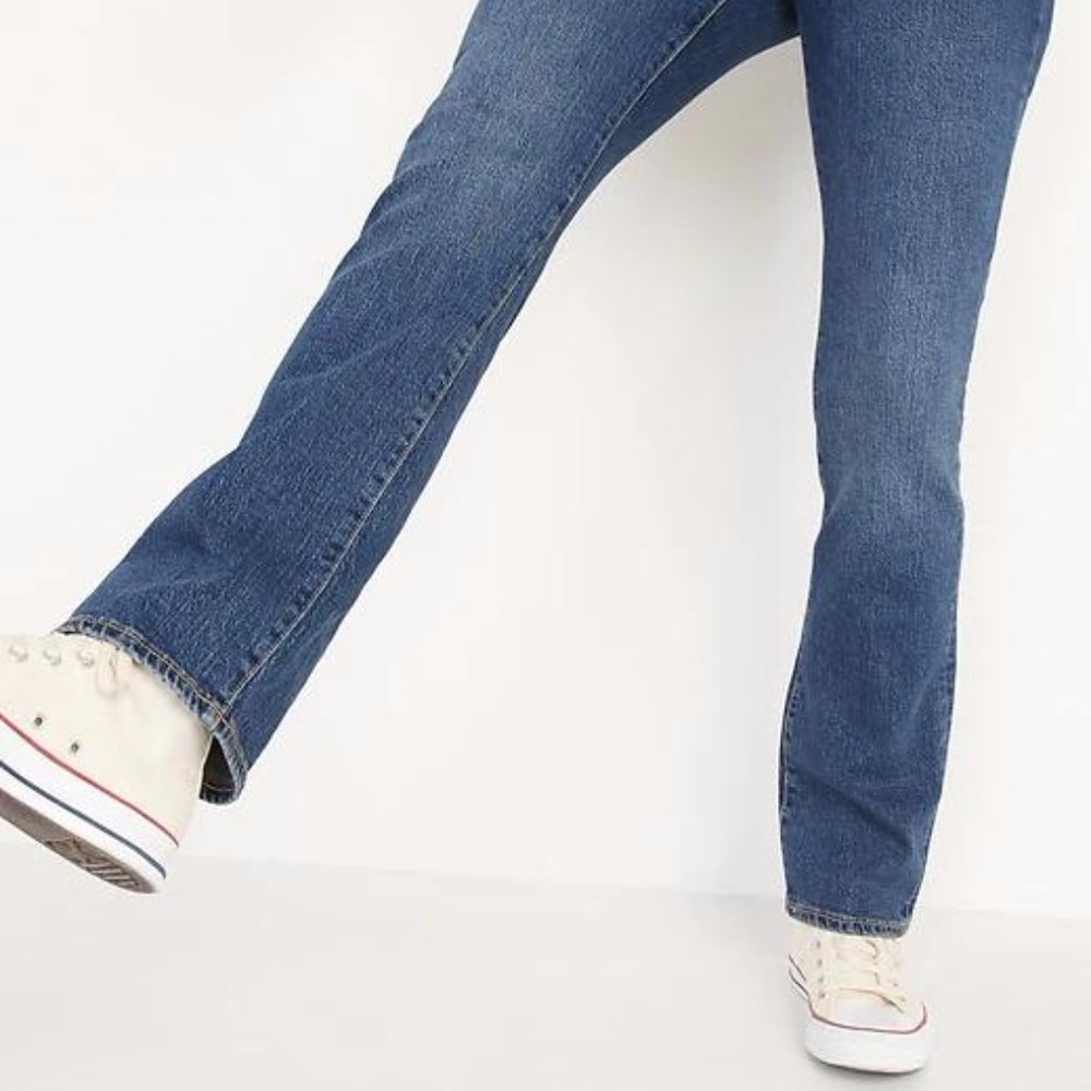 New Old Navy Extra High-Waisted Kicker Boot-Cut Button-Fly Jeans for Women - Picture 2 of 5
